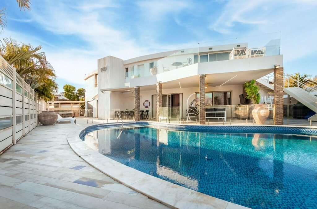וילה Anona 9 חדרי שינה — photo